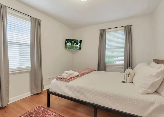 Housepitality - The Osu Hideaway - 4 Bedroom 5 Min From Osu Grandview Holiday home Columbus