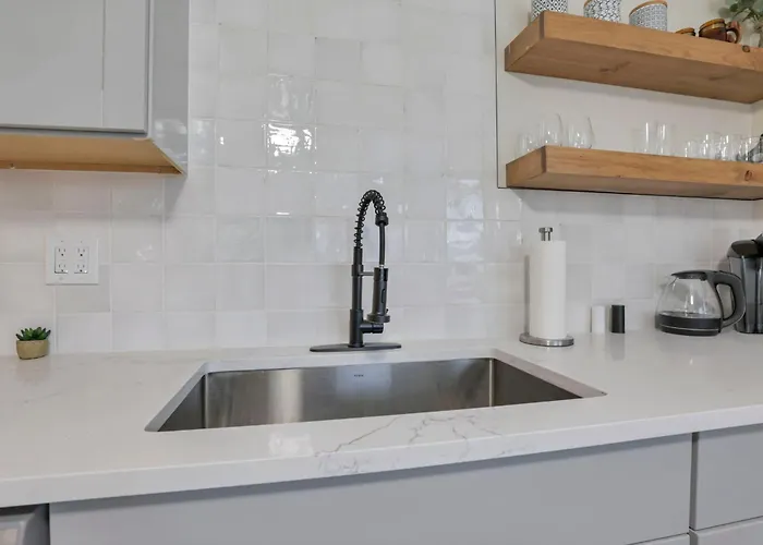Housepitality - The Osu Hideaway - 4 Bedroom 5 Min From Osu Grandview Holiday home