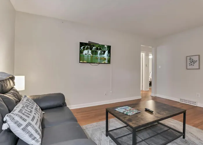 Holiday home Housepitality - The Osu Hideaway - 4 Bedroom 5 Min From Osu Grandview Columbus